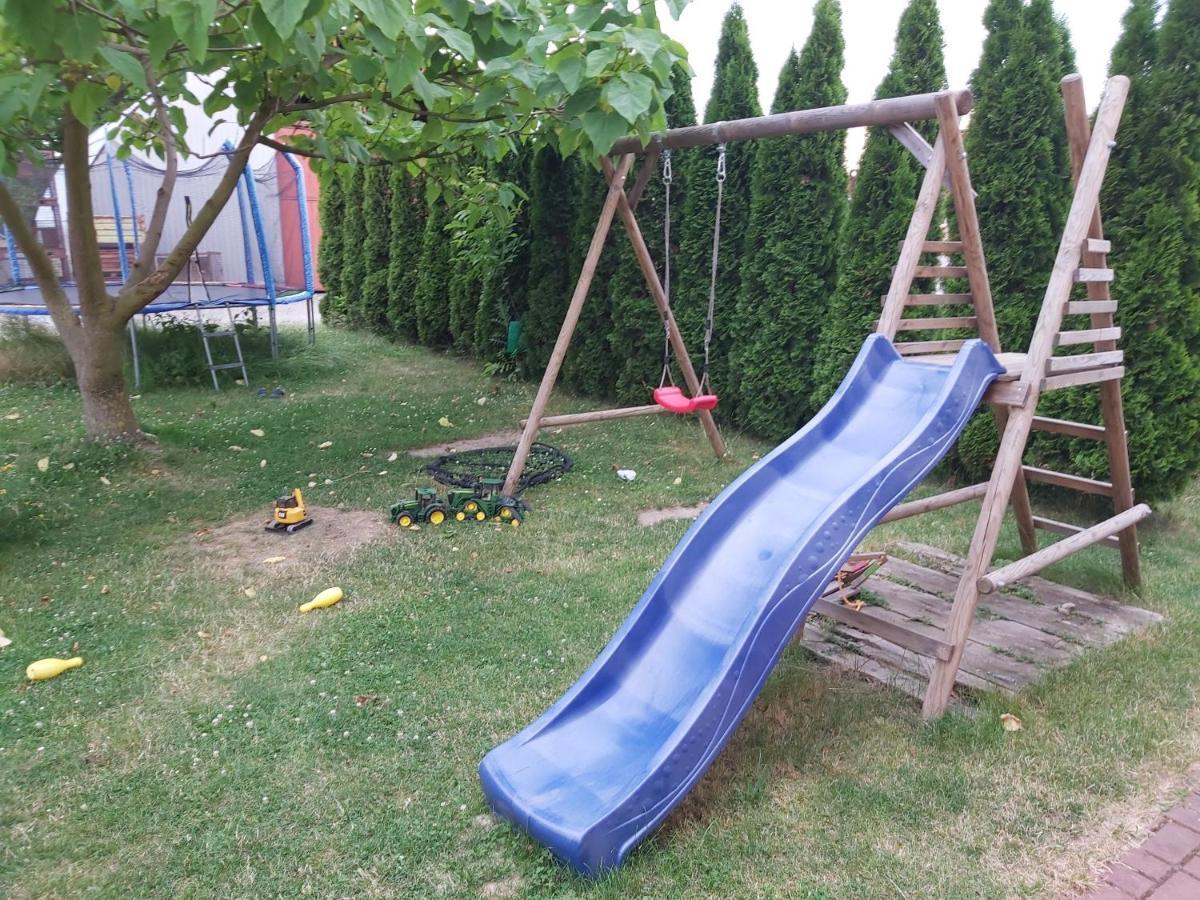 Pivni Lednice Lhota pod Libcany Zewnętrze zdjęcie